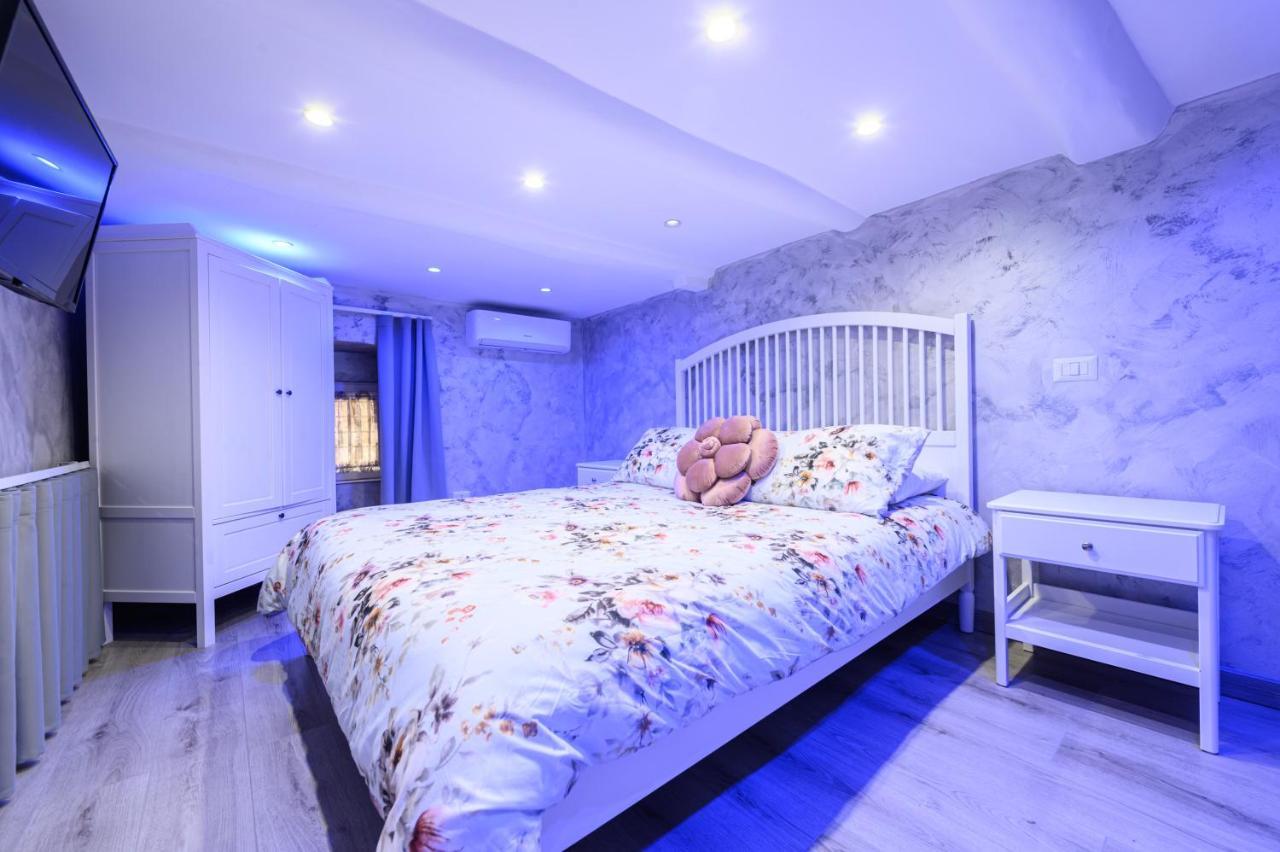 La Magnifica White House Apartament